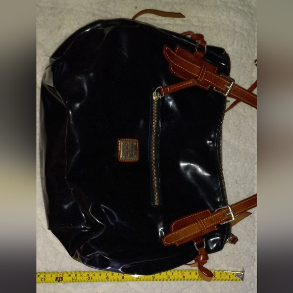 Dooney & Bourke Large Nina Black Patent Leather Shoulder Bag - Picture 5 of 7